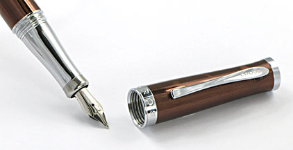 Stylo plume Mica Sauvage de Cross - photo.