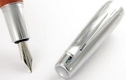 Le stylo plume E-Motion Bois de poirier Automne et chrome de Faber-Castell - photo 2