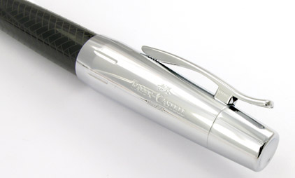 Le stylo plume E-Motion R�sine type parquet de Faber-Castell - photo.