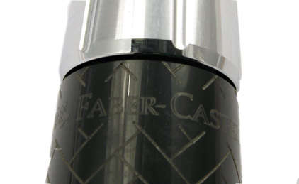 Le portemine E-Motion R�sine noire type parquet de Faber-Castell - photo.