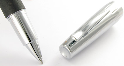 Le roller E-Motion Bois de poirier Nuit et chrome de Faber-Castell - photo.