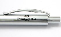 Le stylo bille Basic M�tal chrom� de Faber-Castell