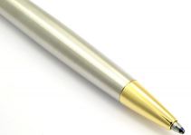 Stylo bille H�misph�re acier satin� attributs dor�s de Waterman