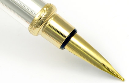 Stylo plume Silver attributs dor�s � In�s de la Fressange � - photo.