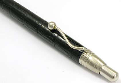 Stylo bille Indigo Cuir noir de Jean Pierre L�pine - photo.