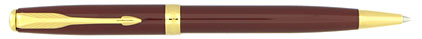 Stylo bille Sonnet laqu� rouge intense attributs plaqu�s or de Parker 