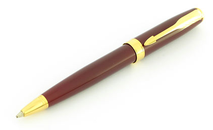 Stylo bille Sonnet Mini laqu� rouge intense attributs plaqu�s or de Parker  - photo.
