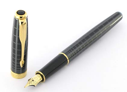 Stylo plume Sonnet laqu� gris intense attributs plaqu�s or de Parker - photo 2