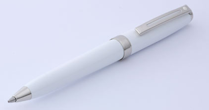 Stylo bille Prelude Mini Gloss White attributs nickel�s de Sheaffer - photo.
