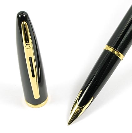 Stylo plume Car�ne Noir laqu� attributs plaqu�s or de Waterman - photo.