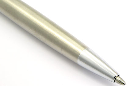 Stylo bille H�misph�re acier satin� attributs chrom�s de Waterman - photo.